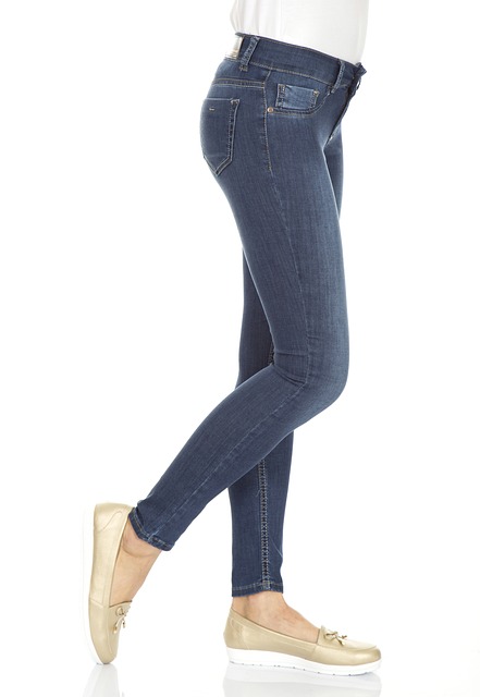 jeans-2405033_640